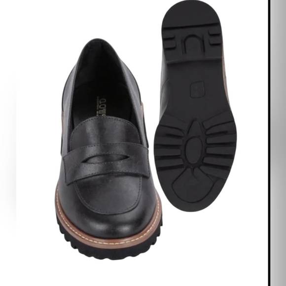 🆕Black Leather Chunky Heel Loafer - Picture 2 of 8